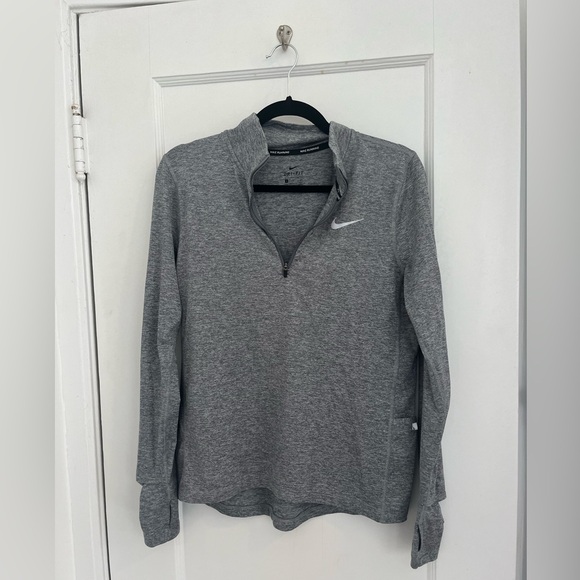 Nike women’s element zip running top, gray color, size small - Picture 4 of 11